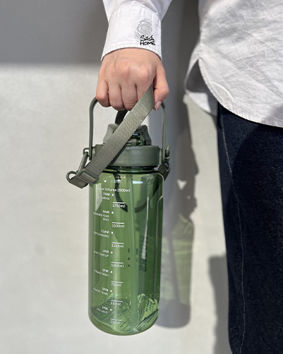 قمقمه ورزشی 2 لیتری دسته دار با بند آویز مناسب باشگاه